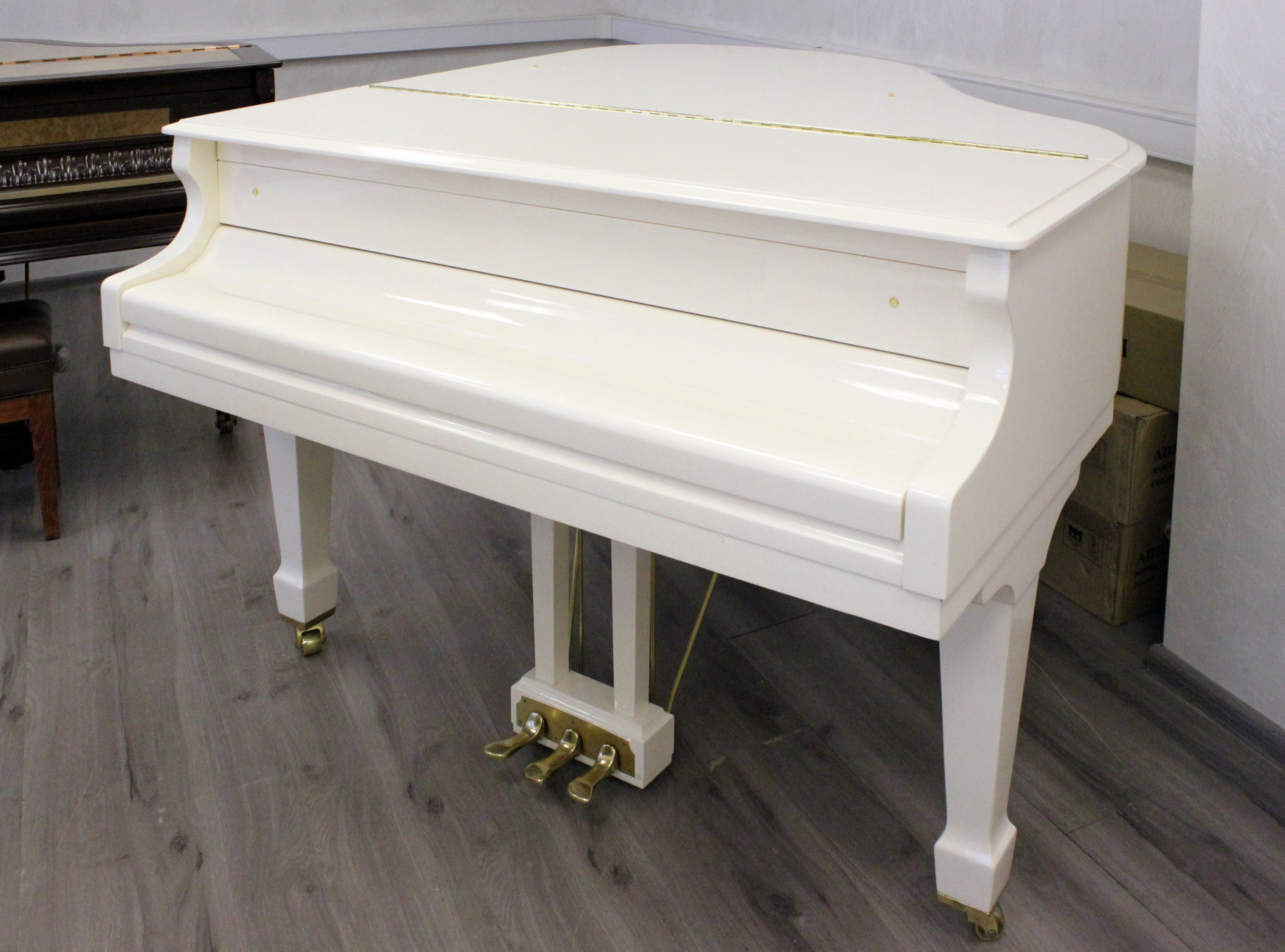 Фальконе, мини рояль